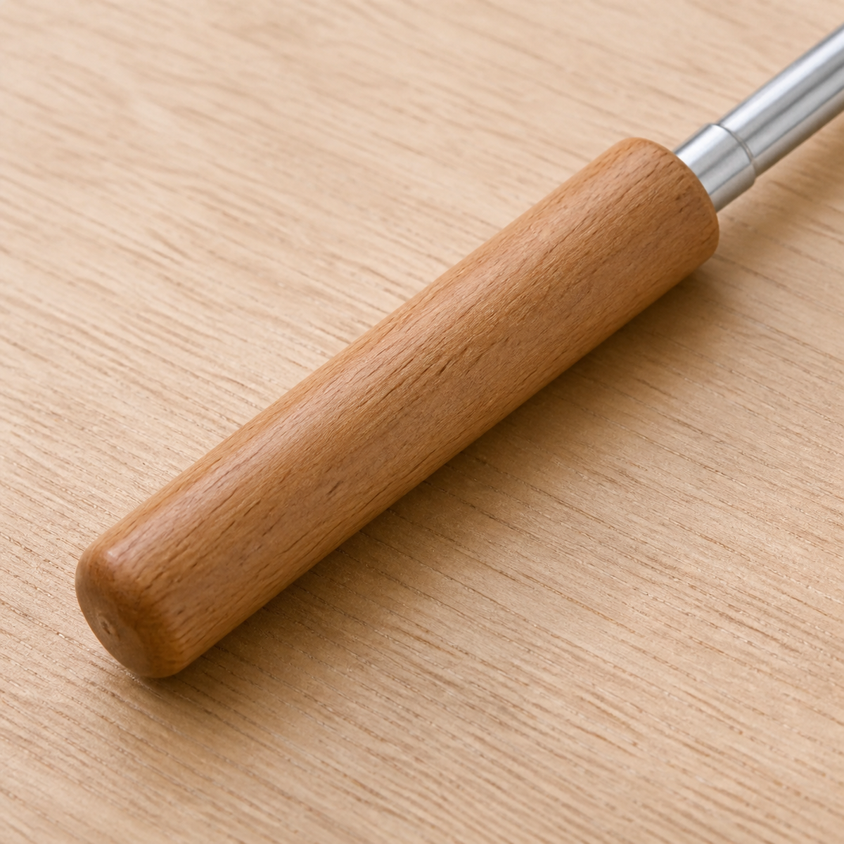 Retractable Feather Wand — Seven-section metal shaft