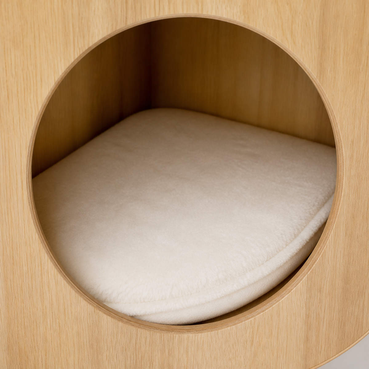 Oval Cat Cabin — Padded interior surface